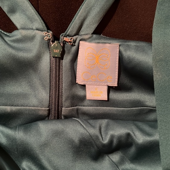 CeCe Alexa cross back color block cocktail dress in forest green - Picture 8 of 9